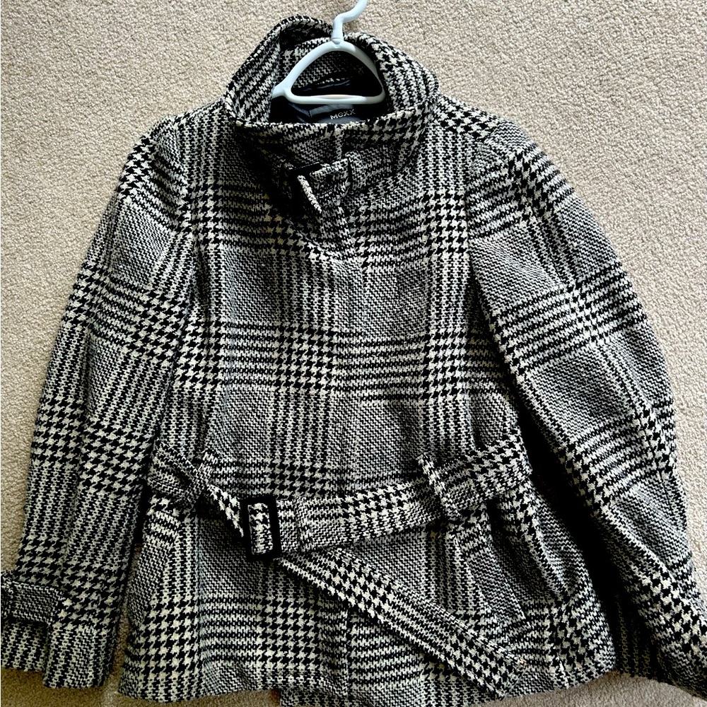 Women coat size 8